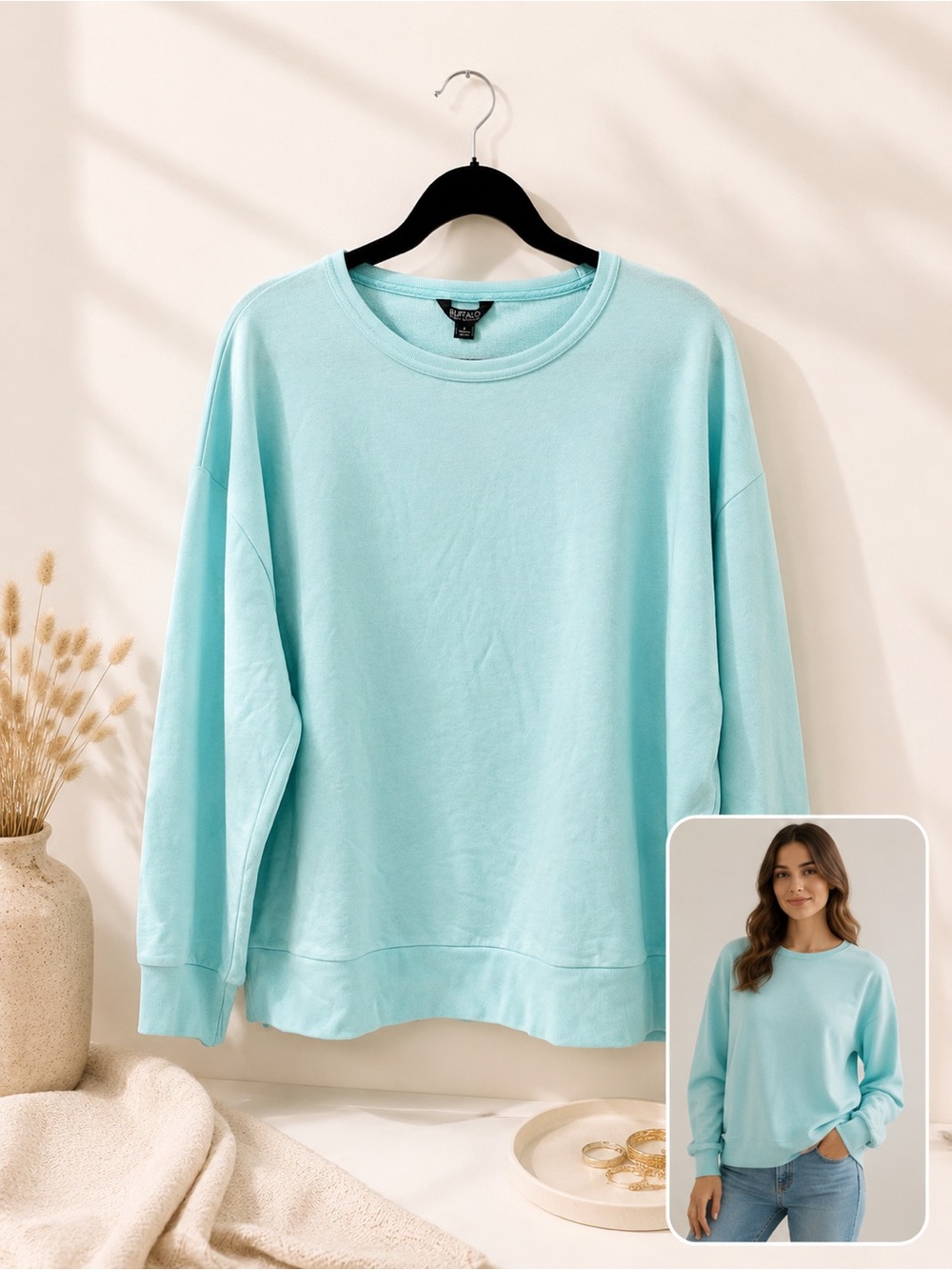 Buffalo turquoise Crewneck Sweatshirt Womens M Blue soft cute roomy Pullover